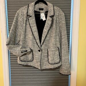 Chic Black and White Tweed Women's Blazer- Lane Bryant size 22 NWT!